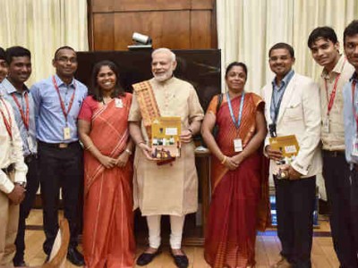 Sathyabamasat Students Meet Prime Minister Narendra Modi