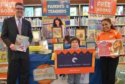 Read Conmigo to Give 10,000 Free Bilingual Books to Kids