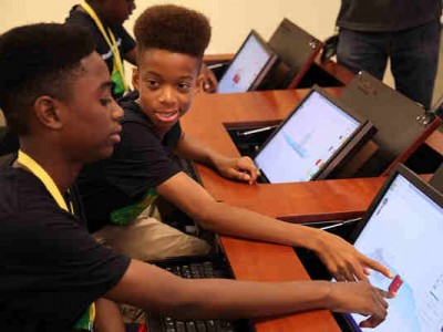 Minority Male Maker Program Created for STEM Education