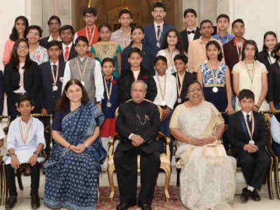Children in India Honored for Their Achievements