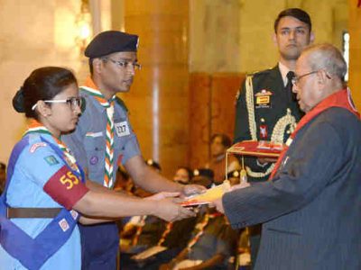 President of India Presents Awards to Scouts and Guides