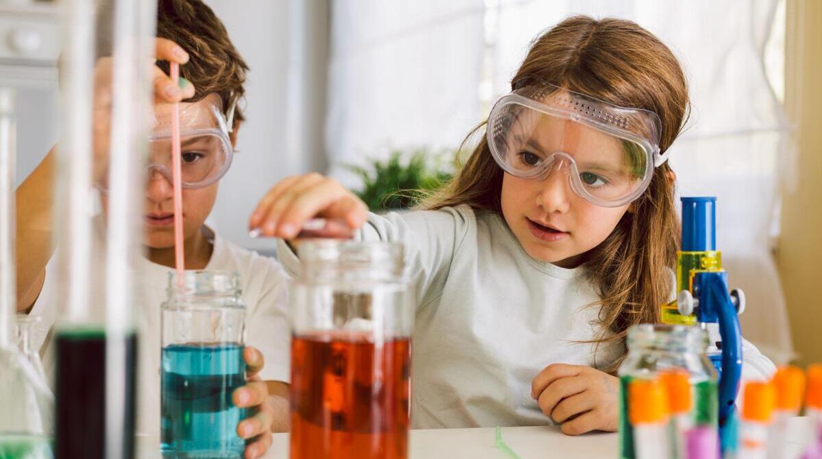 Representational AI-generated Image of Science Experiments at Home for Children | RMN Kids News